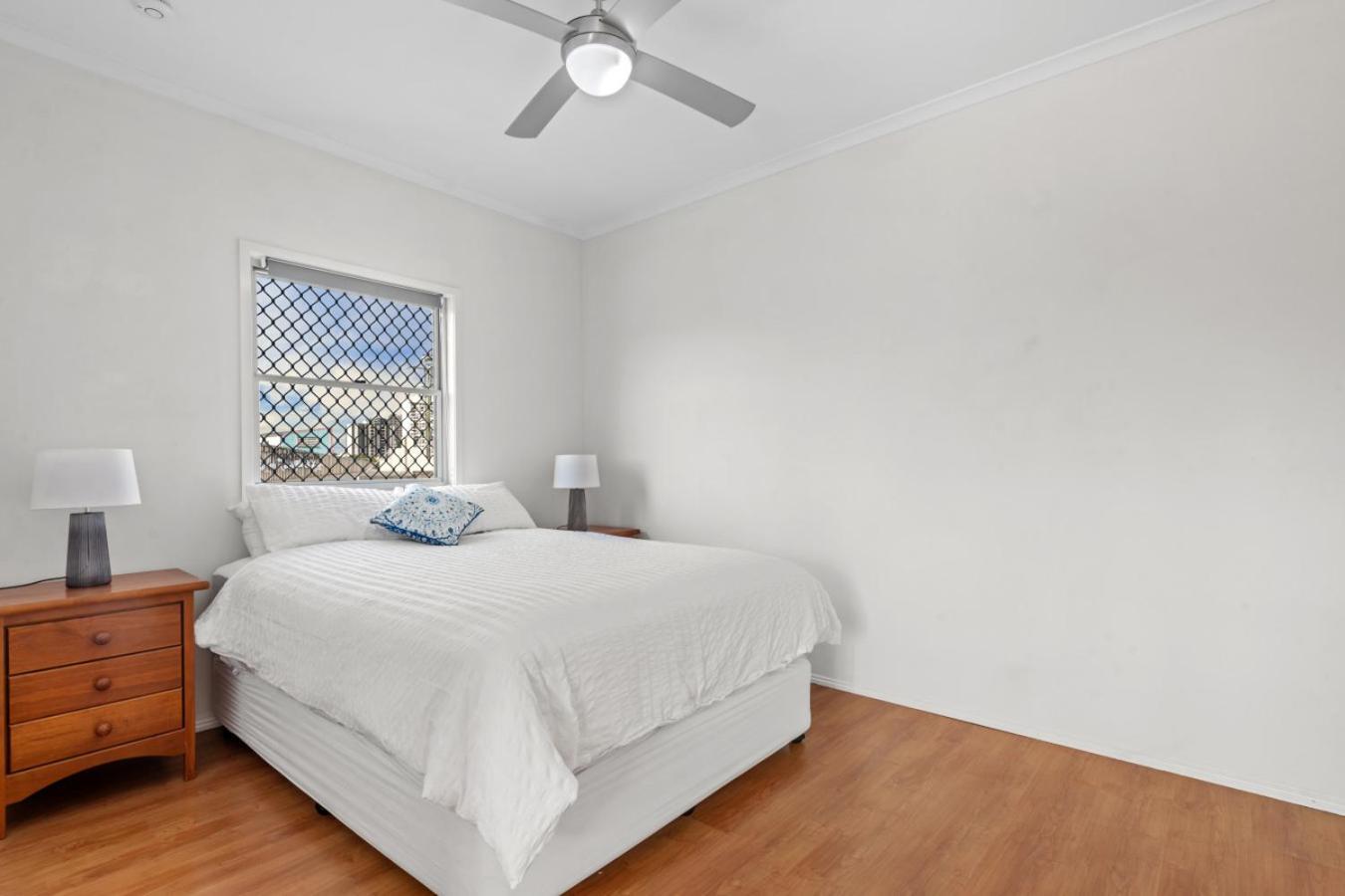 Book Now For Anzac Day Long Weekend By Custom Bnb Hosting Brisbane Esterno foto